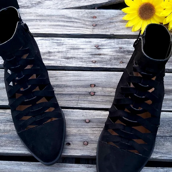 Qupid Black Summer Booties - Picture 3 of 8